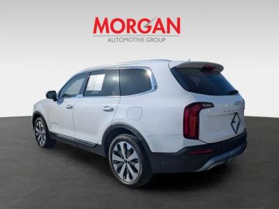 2022 Kia Telluride — interior view
