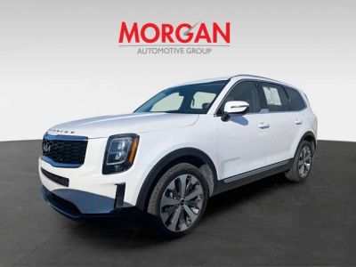 2022 Kia Telluride — engine compartment view