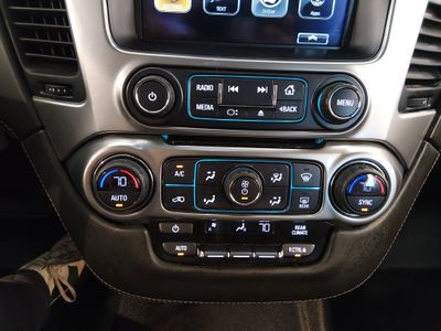2019 Chevrolet Suburban - Photo 18