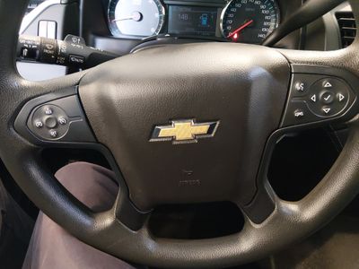 2019 Chevrolet Suburban - Photo 12
