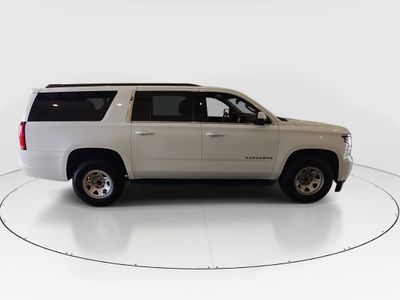 2019 Chevrolet Suburban - Photo 8