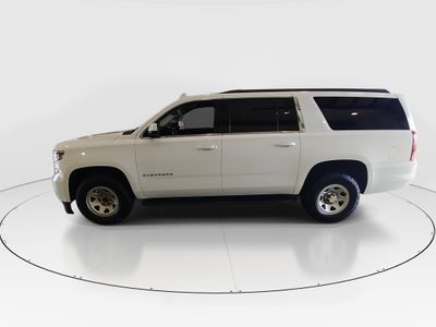 2019 Chevrolet Suburban - Photo 4