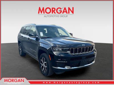 2024 Jeep Grand Cherokee L Limited in Diamond Black Crystal Pearlcoat — front three-quarter view