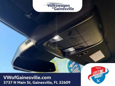 2024 Cadillac XT4 — photo 28 view