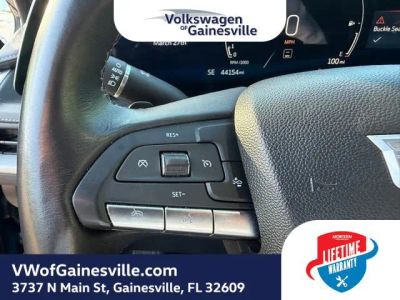 2024 Cadillac XT4 — photo 23 view