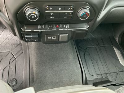2021 Chevrolet Silverado 1500 — photo 12 view