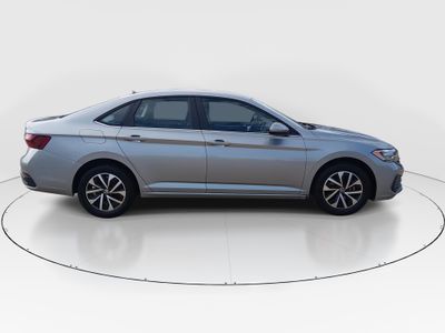 2024 Volkswagen Jetta - Photo 8