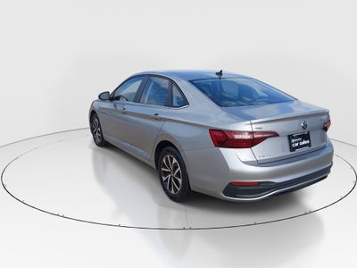 2024 Volkswagen Jetta - Photo 5