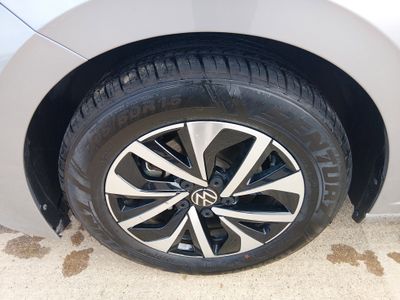 2024 Volkswagen Jetta - Photo 10