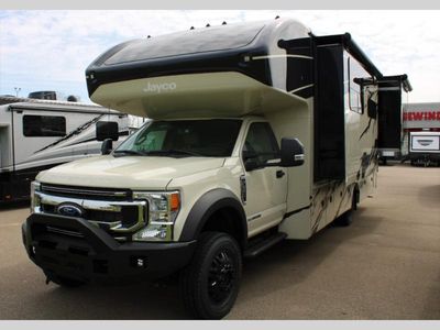 2023 Jayco Seneca XT - Photo 2