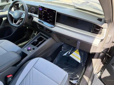 2026 Volkswagen Tiguan — photo 14 view