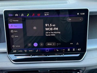 2026 Volkswagen Tiguan — photo 32 view