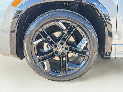 2026 Volkswagen Tiguan — photo 42 view