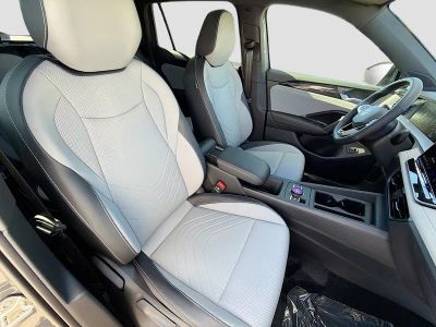 2026 Volkswagen Tiguan — photo 15 view