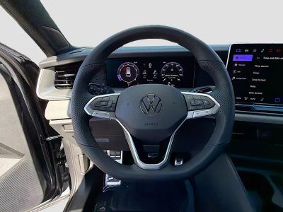 2026 Volkswagen Tiguan — photo 40 view