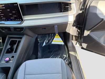 2026 Volkswagen Tiguan — photo 18 view