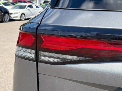 2026 Volkswagen Tiguan — photo 10 view