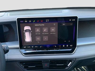 2026 Volkswagen Tiguan — photo 30 view