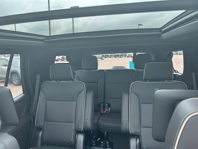 2025 Chevrolet Tahoe — photo 14 view
