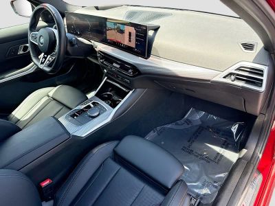 2025 BMW 3 Series — photo 14 view