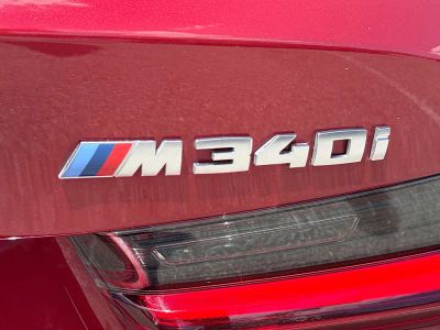 2025 BMW 3 Series — photo 11 view
