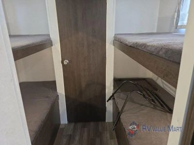 2020 Forest River RV Salem — photo 26 view