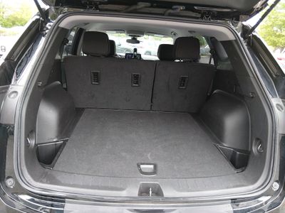 2025 Chevrolet Blazer - Photo 11