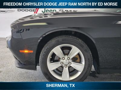 2022 Dodge Challenger — detail view