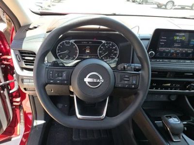 2023 Nissan Rogue — photo 15 view