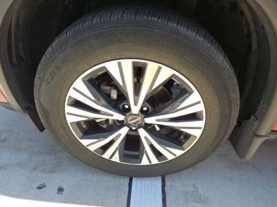 2023 Nissan Rogue — photo 10 view