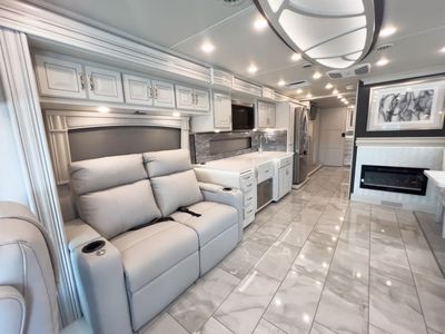 2026 Fleetwood DISCOVERY - Photo 7