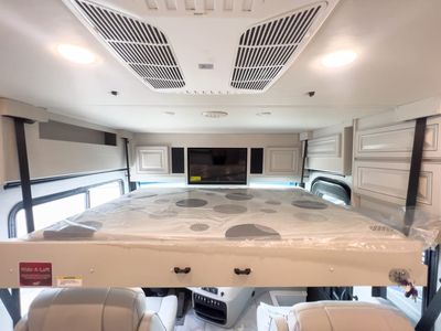 2026 Fleetwood DISCOVERY - Photo 4