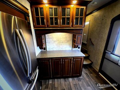 2015 Keystone Montana — photo 10 view