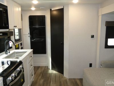 2026 Highland Ridge RV Range Lite - Photo 5