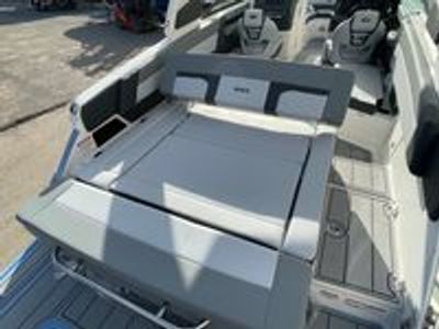2026 Chaparral 8 SSX - Photo 8