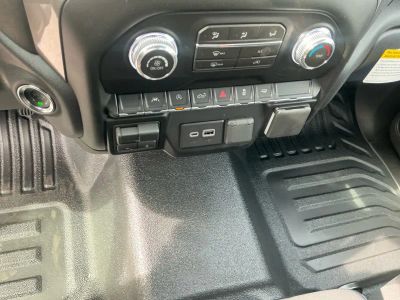 2026 GMC Sierra 1500 — photo 12 view
