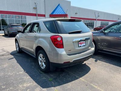 2011 Chevrolet Equinox — rear three-quarter view