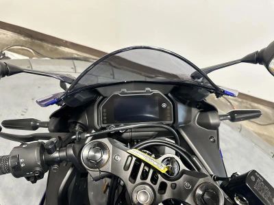 2026 Yamaha YZFR3ATL - Photo 11