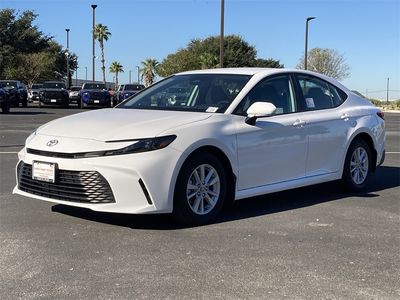 2026 Toyota Camry - Photo 3