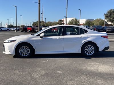 2026 Toyota Camry - Photo 4