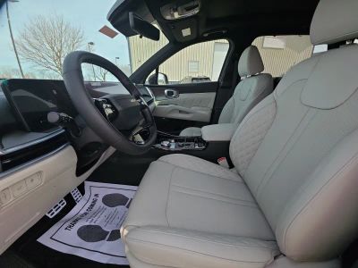 2026 Kia Sorento Hybrid - Photo 9