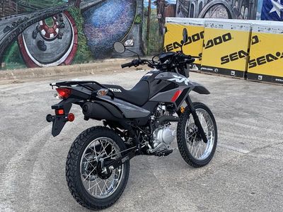 2025 Honda XR150L — detail view
