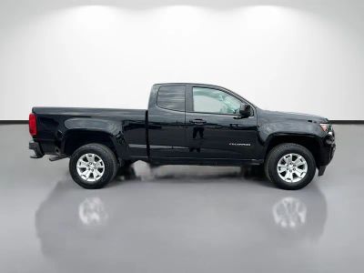 2022 Chevrolet Colorado — side profile view
