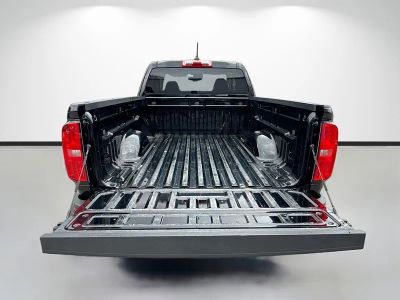 2022 Chevrolet Colorado — photo 10 view