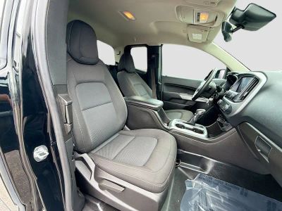 2022 Chevrolet Colorado — photo 14 view