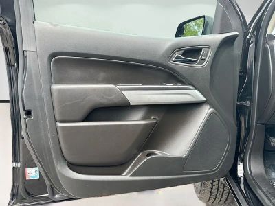2022 Chevrolet Colorado — photo 19 view