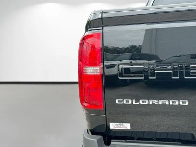 2022 Chevrolet Colorado — photo 11 view