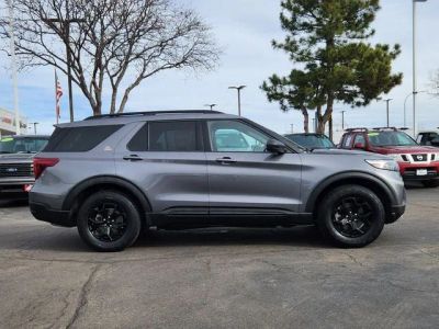 2022 Ford Explorer — side profile view