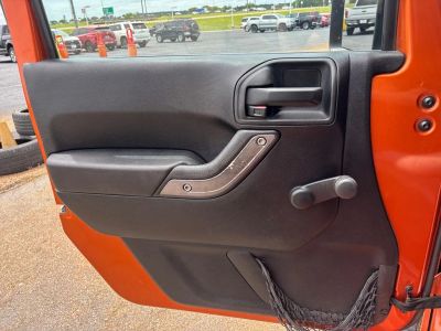 2011 Jeep Wrangler - Photo 6
