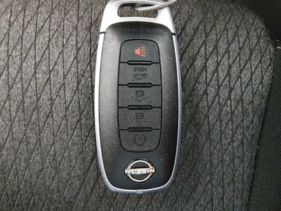 2025 Nissan Rogue - Photo 15